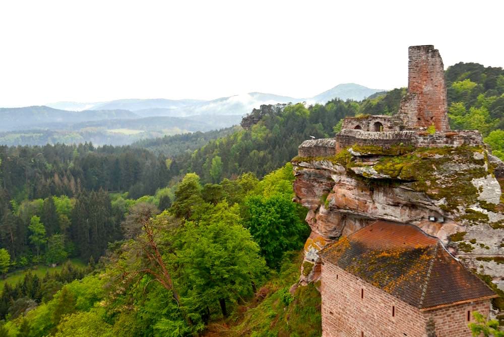 Burgen Altdahn - Pfälzerwald: Burgen, Felsen und Wanderwege