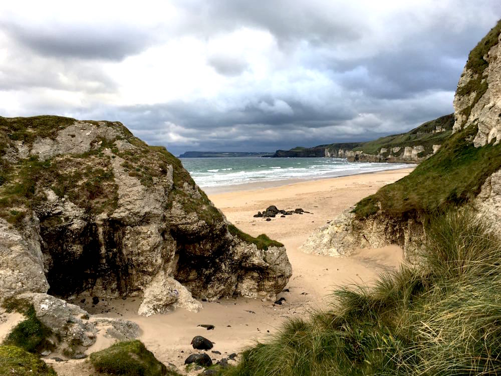 Whiterocks Beach Nordirland Sehenswürdigkeiten Roadtrip Rundreise Tipps