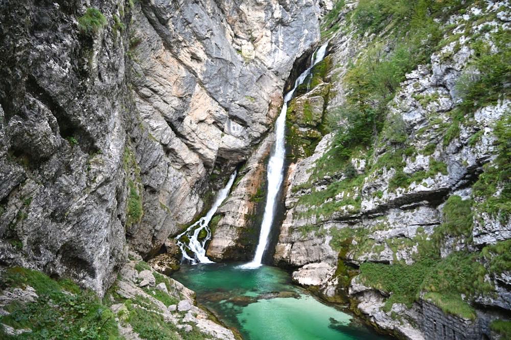 Slowenien Wasserfall Triglav Nationalpark Wandern