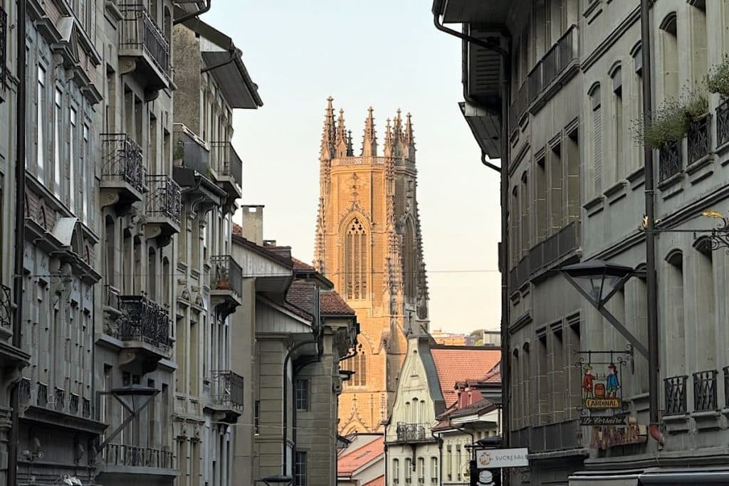Fribourg Schweiz Sehenswürdigkeiten Highlights Wandern