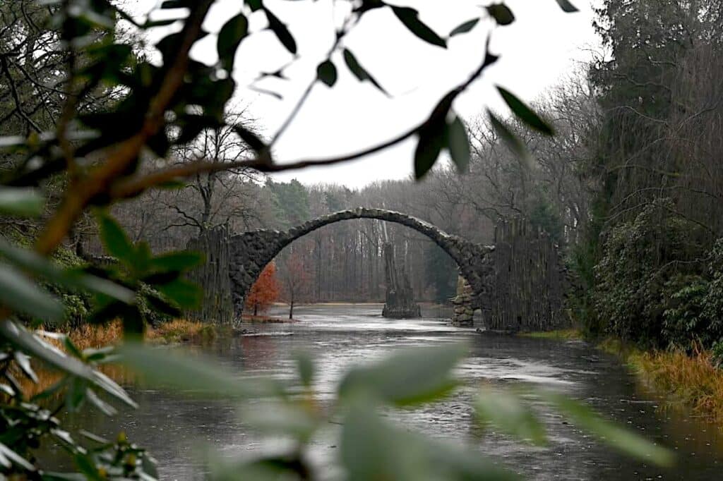 Neißeland Rakotzbrücke Rhododendronpark Kromlau