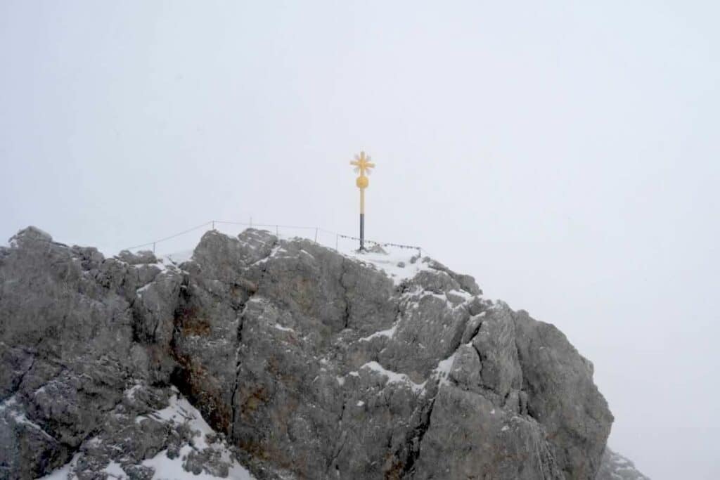 Zugspitze Gipfelkreuz Winter Besuch Tipps